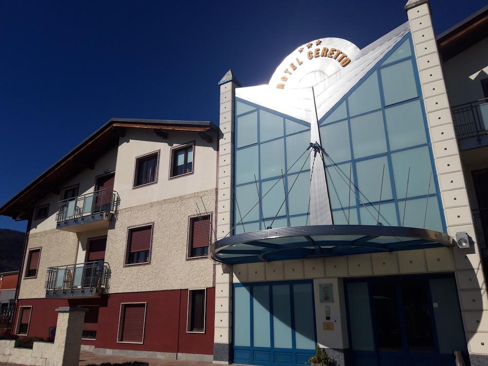 Hotel Ceretto Busca Exteriér fotografie